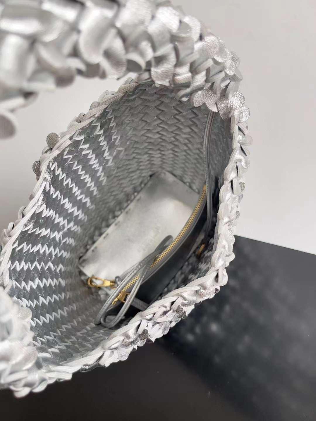 Bottega Veneta Bottega Veneta Cabat Bucket Sequins 레플리카 15번 이미지 - Bag | 세미샵 레플리카 사이트