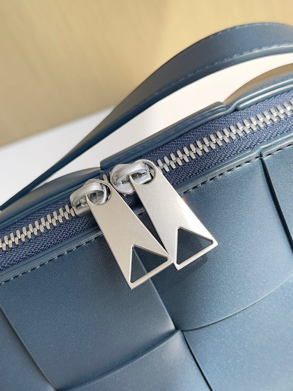 Bottega Veneta Bottega Veneta Cassette Camera Bag 레플리카 5번 이미지 - Bag | 세미샵 레플리카 사이트