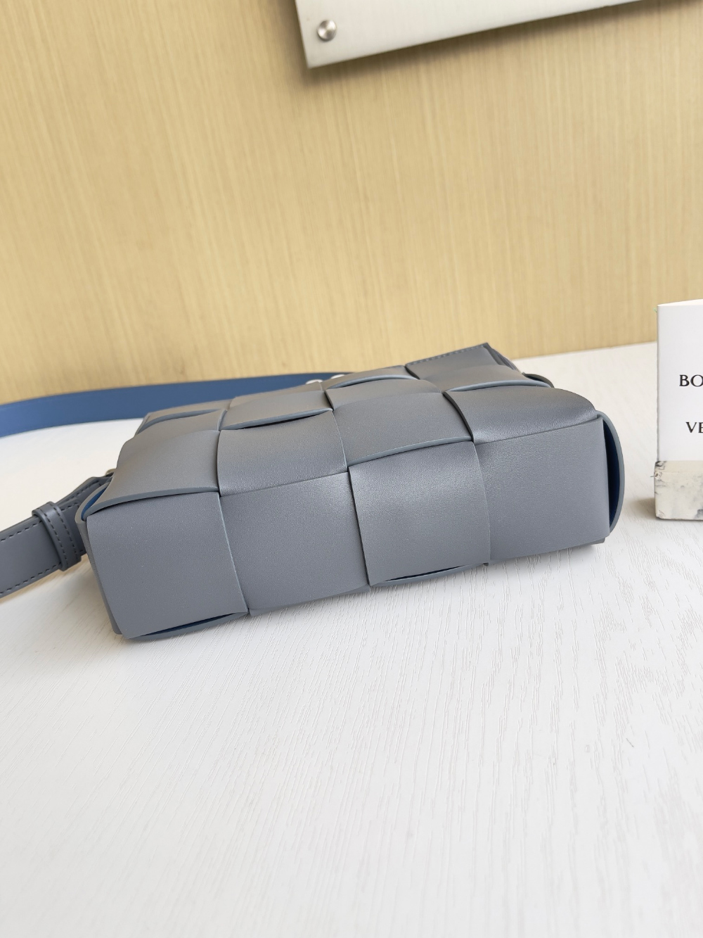 Bottega Veneta Cassette Camera Bag - 상세 이미지