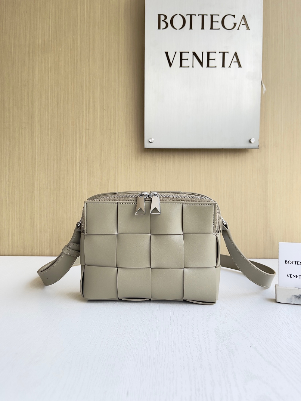 Bottega Veneta Bottega Veneta Cassette Camera Bag 레플리카 1번 이미지 - Bag | 세미샵 레플리카 사이트