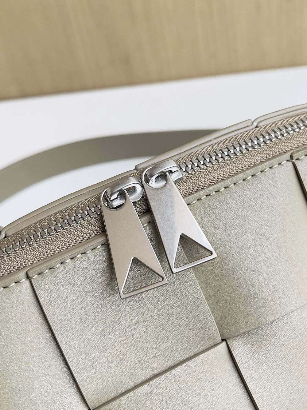 Bottega Veneta Bottega Veneta Cassette Camera Bag 레플리카 6번 이미지 - Bag | 세미샵 레플리카 사이트