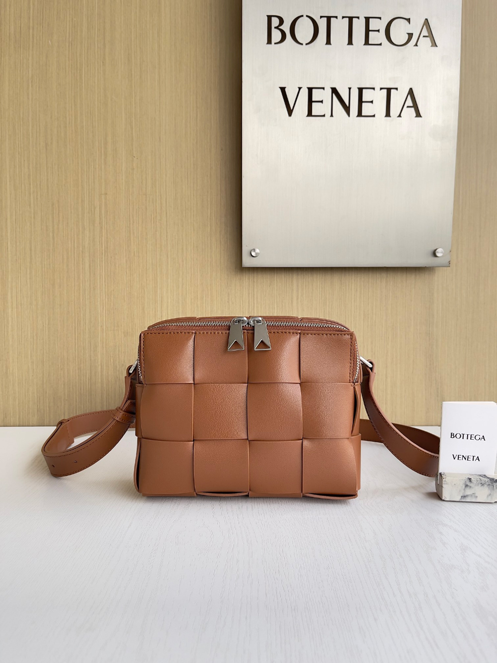 Bottega Veneta Bottega Veneta Cassette Camera Bag 레플리카 1번 이미지 - Bag | 세미샵 레플리카 사이트