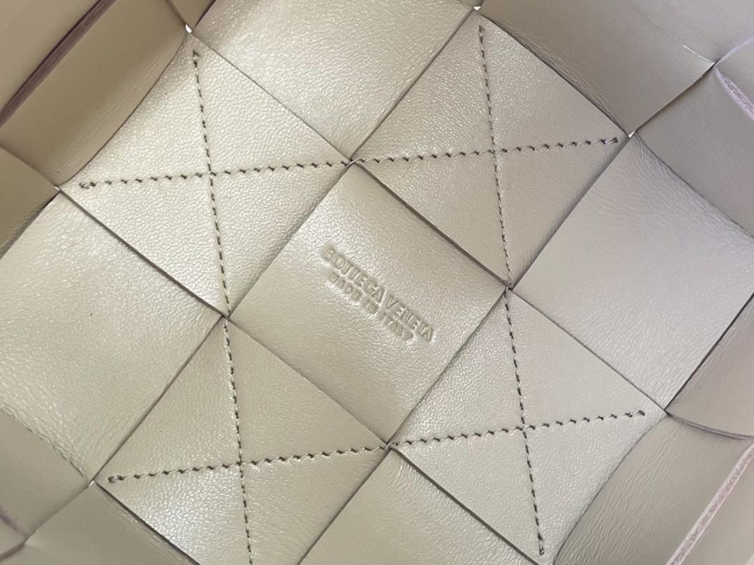 Bottega Veneta Bottega Veneta Cassette Crossbody Bucket 레플리카 37번 이미지 - Bag | 세미샵 레플리카 사이트