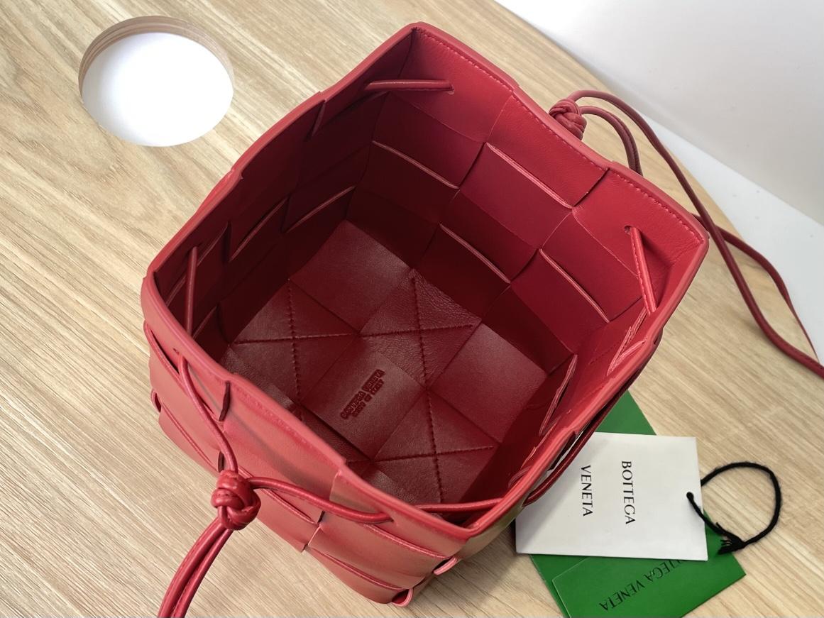 Bottega Veneta Bottega Veneta Cassette Crossbody Bucket 레플리카 43번 이미지 - Bag | 세미샵 레플리카 사이트