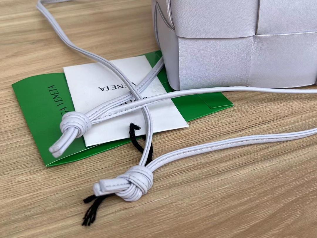 Bottega Veneta Bottega Veneta Cassette Crossbody Bucket 레플리카 49번 이미지 - Bag | 세미샵 레플리카 사이트