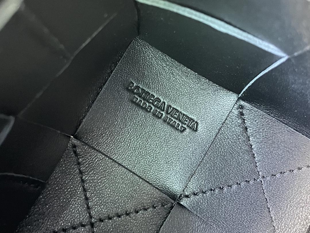 Bottega Veneta Bottega Veneta Cassette Crossbody Bucket 레플리카 67번 이미지 - Bag | 세미샵 레플리카 사이트