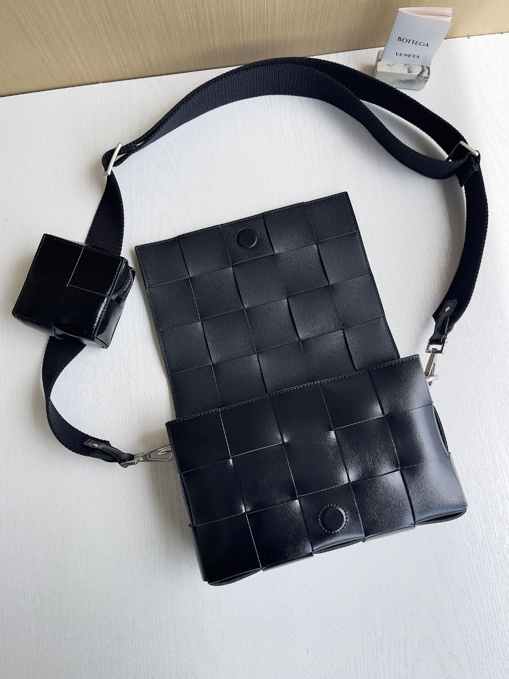 Bottega Veneta Bottega Veneta Cassette With Versatile Strap 레플리카 6번 이미지 - Bag | 세미샵 레플리카 사이트