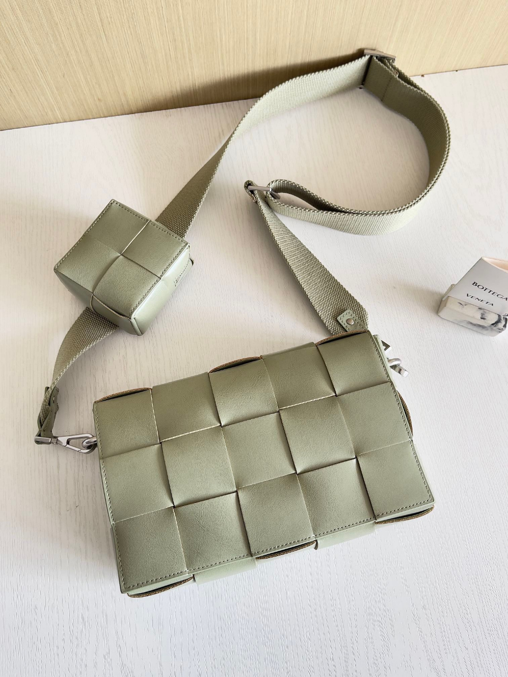 Bottega Veneta Bottega Veneta Cassette With Versatile Strap 레플리카 5번 이미지 - Bag | 세미샵 레플리카 사이트