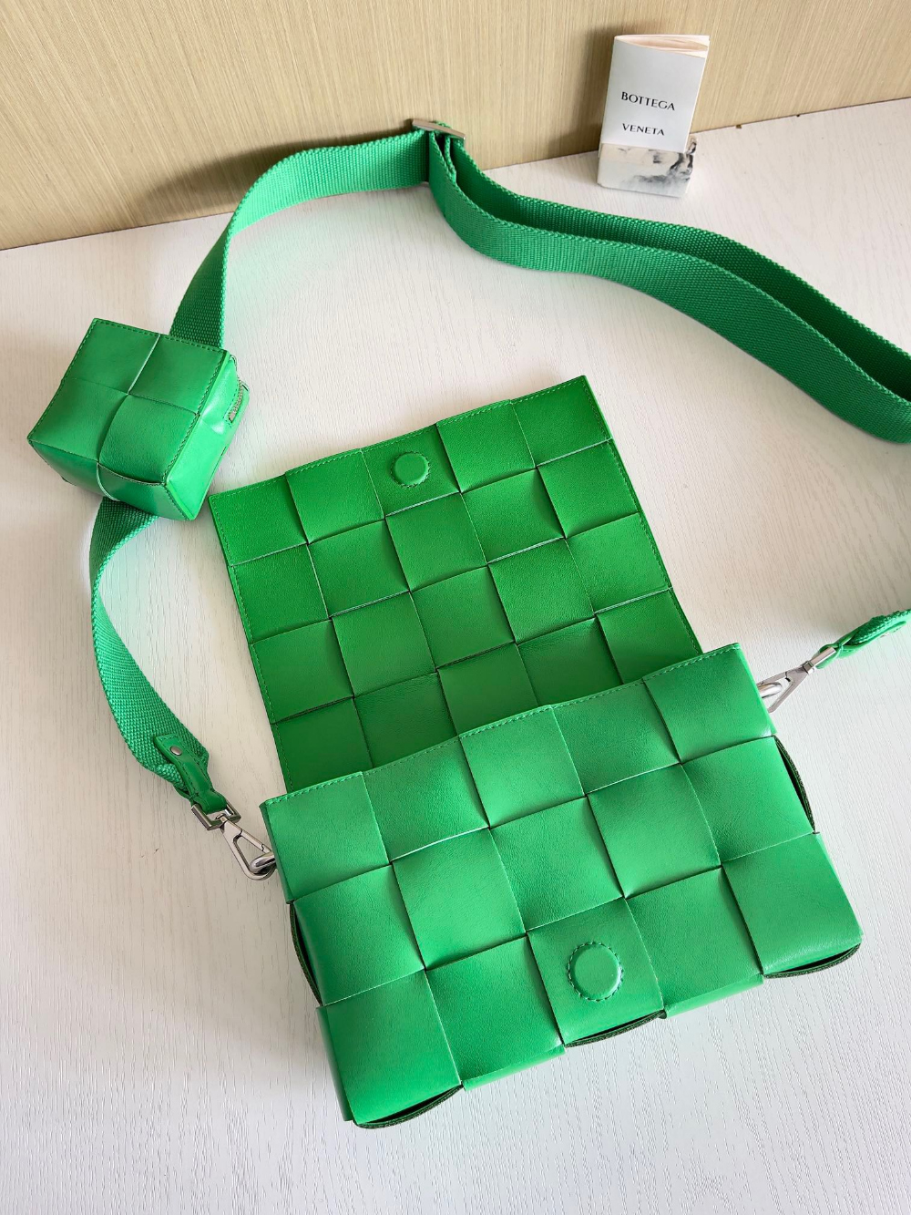 Bottega Veneta Bottega Veneta Cassette With Versatile Strap 레플리카 6번 이미지 - Bag | 세미샵 레플리카 사이트