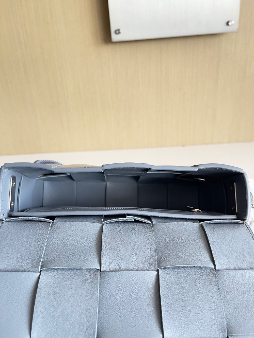 Bottega Veneta Bottega Veneta Cassette With Versatile Strap 레플리카 7번 이미지 - Bag | 세미샵 레플리카 사이트