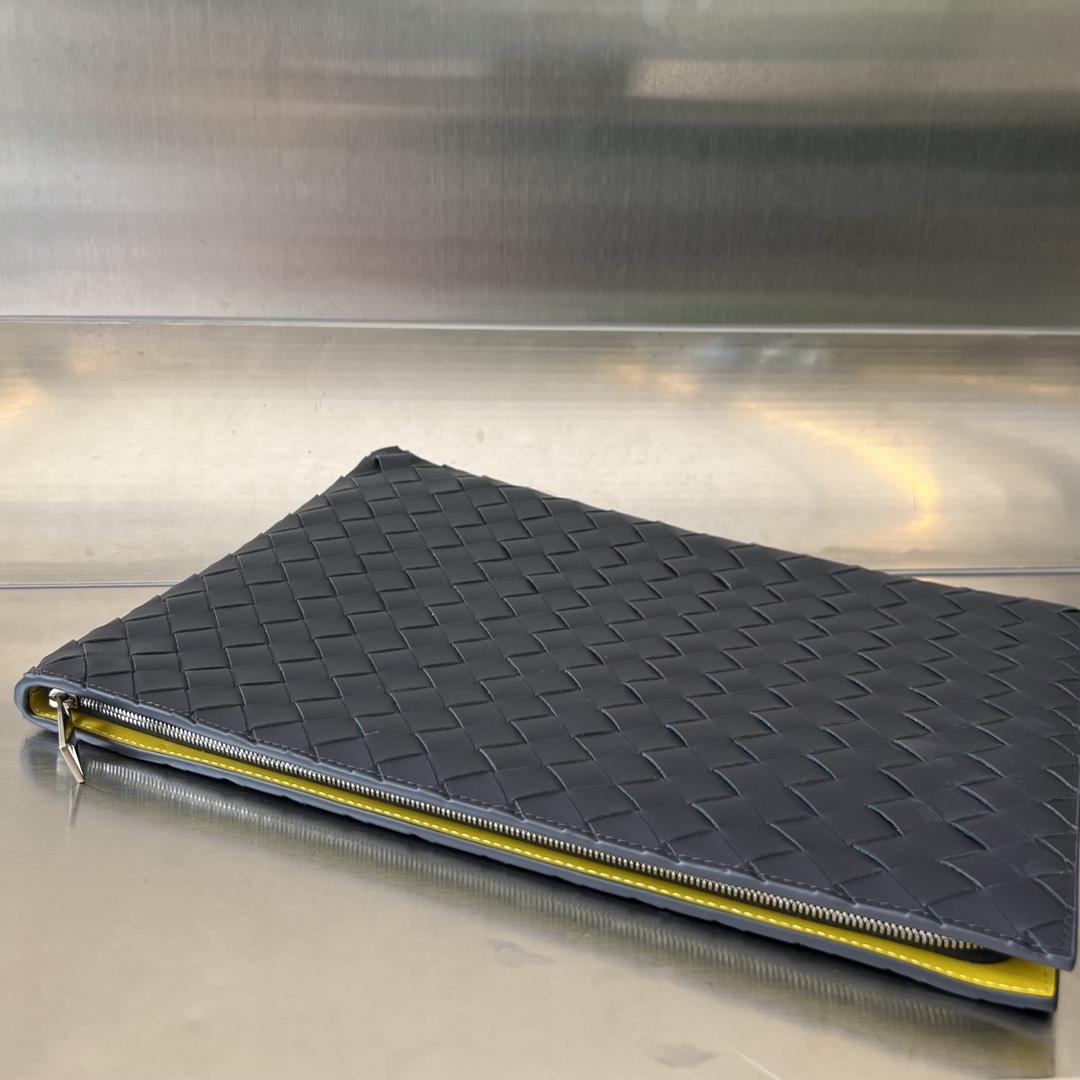 Bottega Veneta Bottega Veneta Intrecciato Half Zip Pouch 레플리카 7번 이미지 - Bag | 세미샵 레플리카 사이트