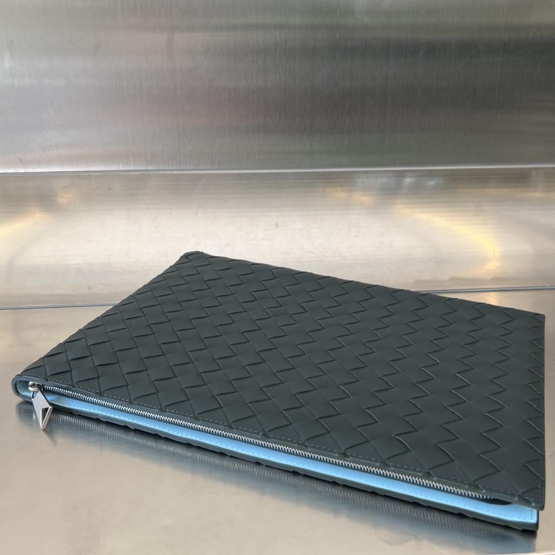 Bottega Veneta Bottega Veneta Intrecciato Half Zip Pouch 레플리카 17번 이미지 - Bag | 세미샵 레플리카 사이트