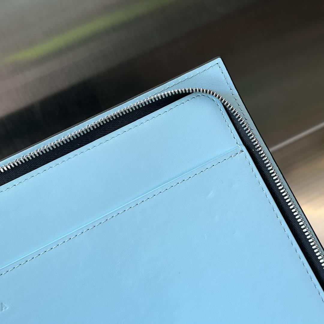 Bottega Veneta Bottega Veneta Intrecciato Half Zip Pouch 레플리카 19번 이미지 - Bag | 세미샵 레플리카 사이트