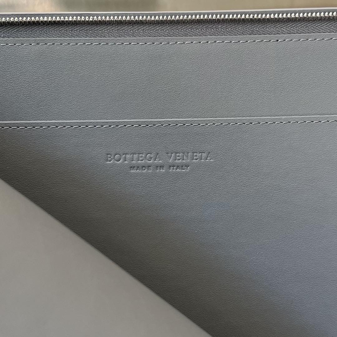 Bottega Veneta Bottega Veneta Intrecciato Half Zip Pouch 레플리카 29번 이미지 - Bag | 세미샵 레플리카 사이트