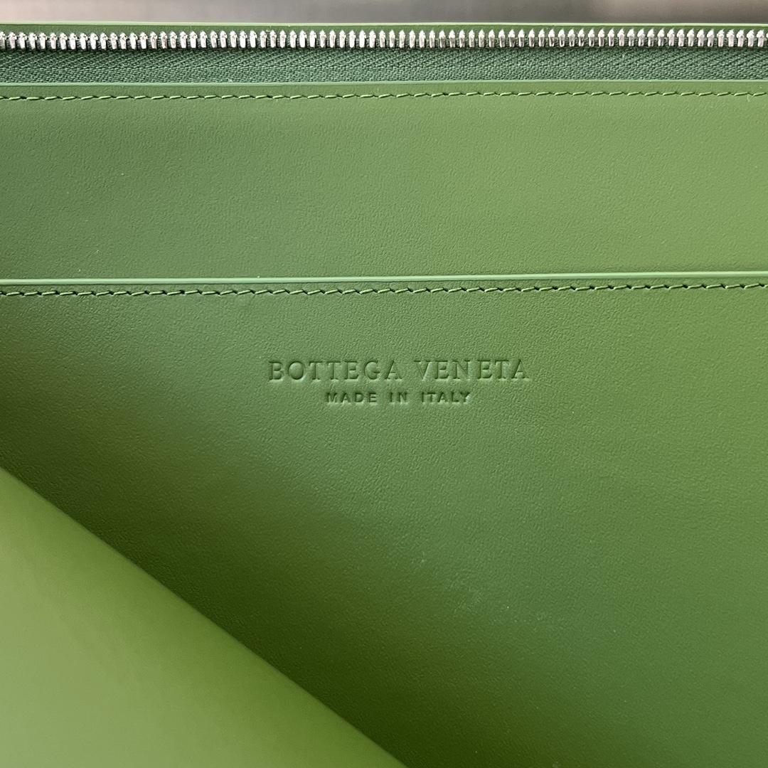 Bottega Veneta Bottega Veneta Intrecciato Half Zip Pouch 레플리카 40번 이미지 - Bag | 세미샵 레플리카 사이트