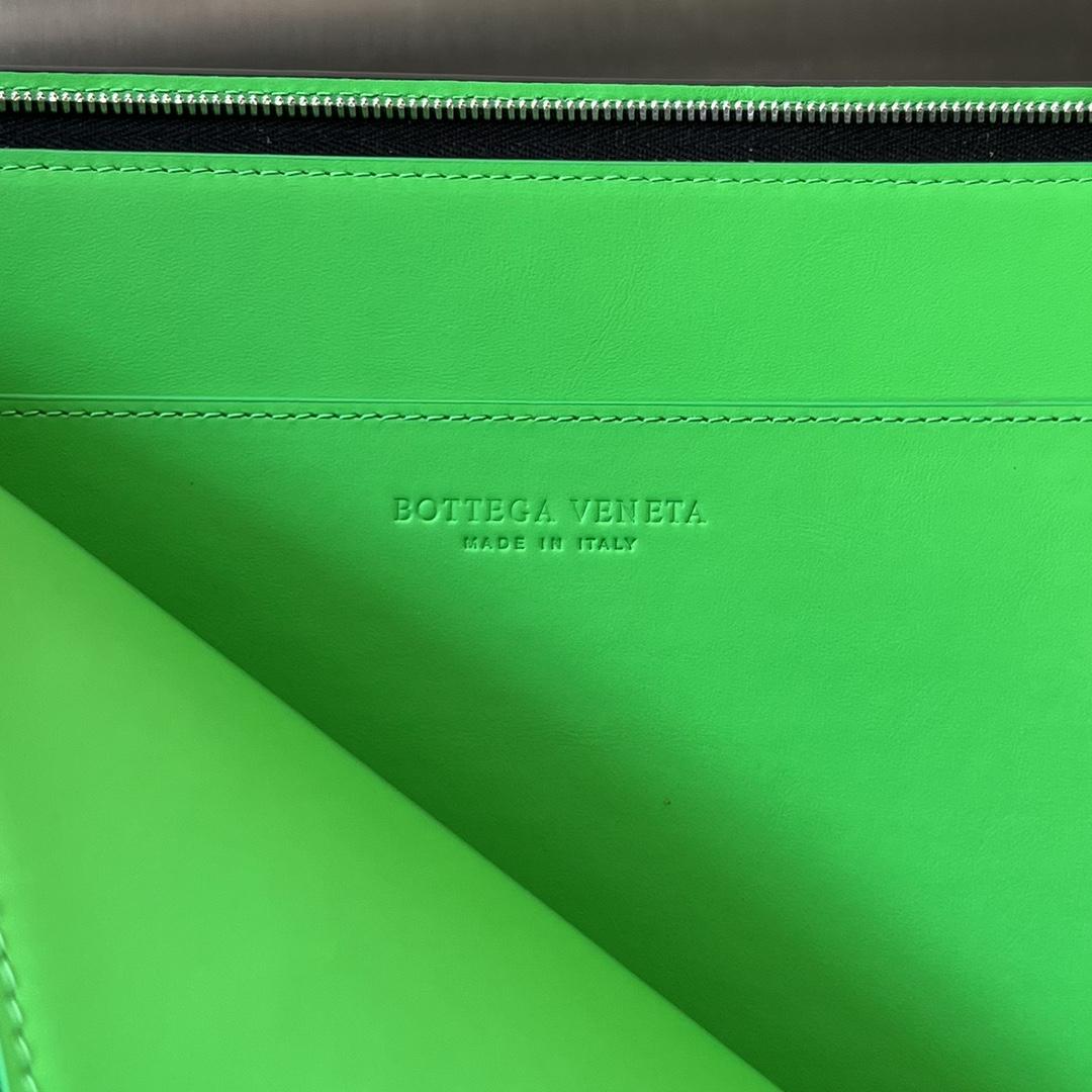 Bottega Veneta Bottega Veneta Intrecciato Half Zip Pouch 레플리카 50번 이미지 - Bag | 세미샵 레플리카 사이트