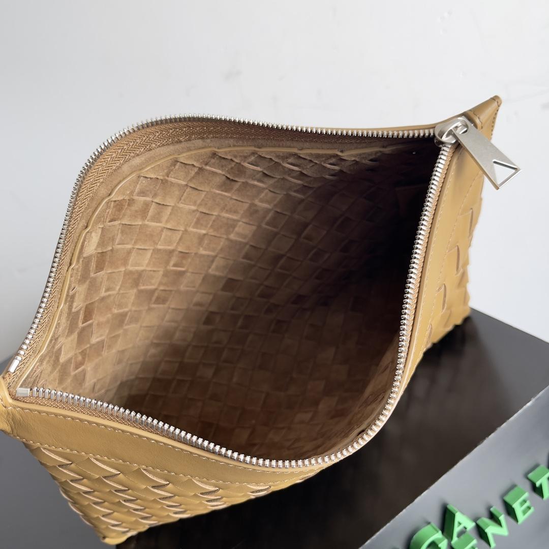 Bottega Veneta Bottega Veneta Intrecciato Zip Pouch 레플리카 22번 이미지 - Bag | 세미샵 레플리카 사이트