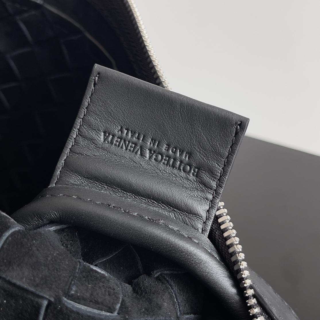 Bottega Veneta Bottega Veneta Intrecciato Zip Pouch 레플리카 32번 이미지 - Bag | 세미샵 레플리카 사이트