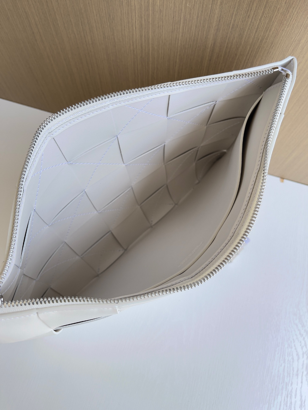 Bottega Veneta Bottega Veneta Large Cassette Pouch 레플리카 6번 이미지 - Bag | 세미샵 레플리카 사이트