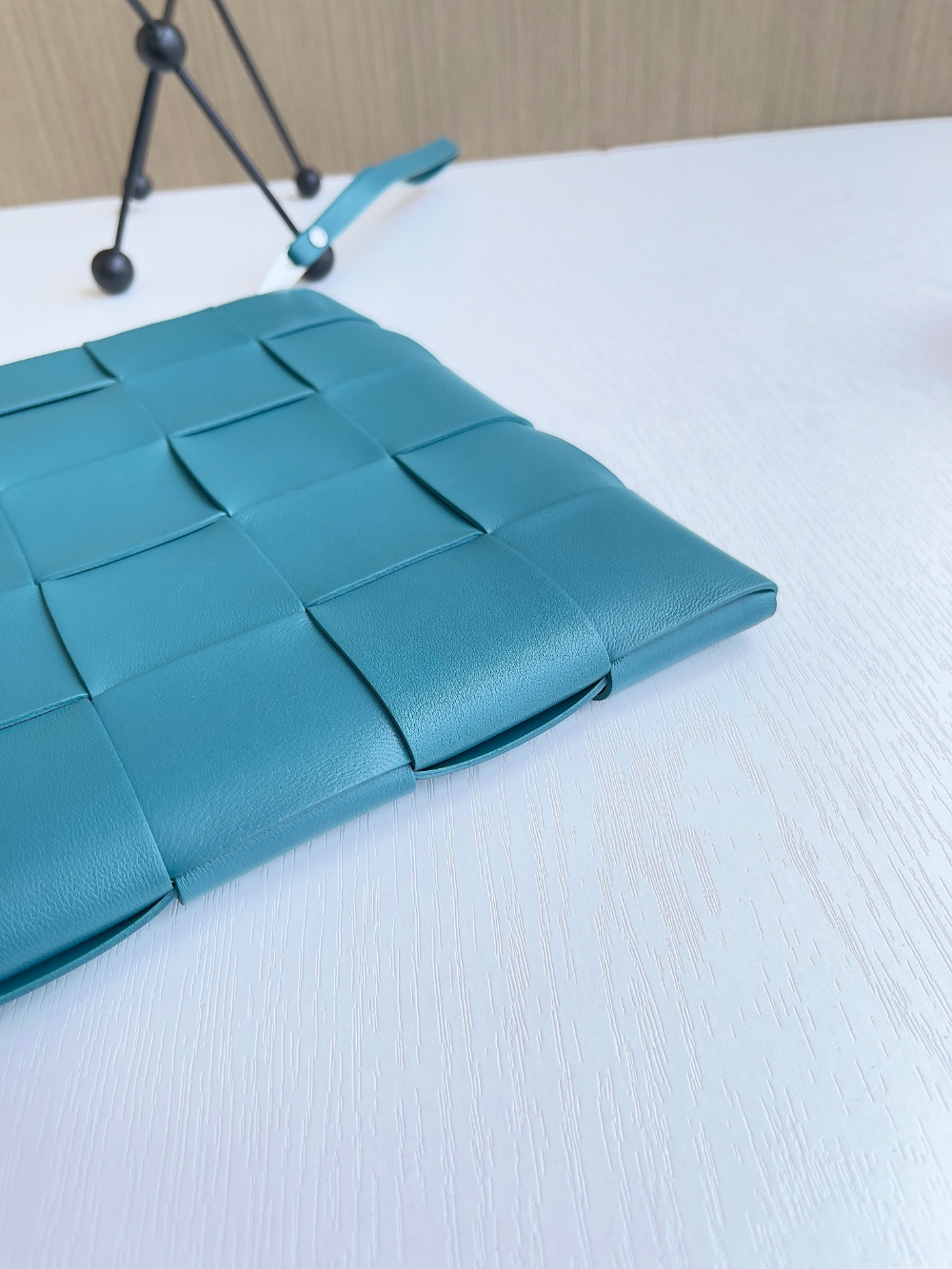 Bottega Veneta Large Cassette Pouch - 상세 이미지