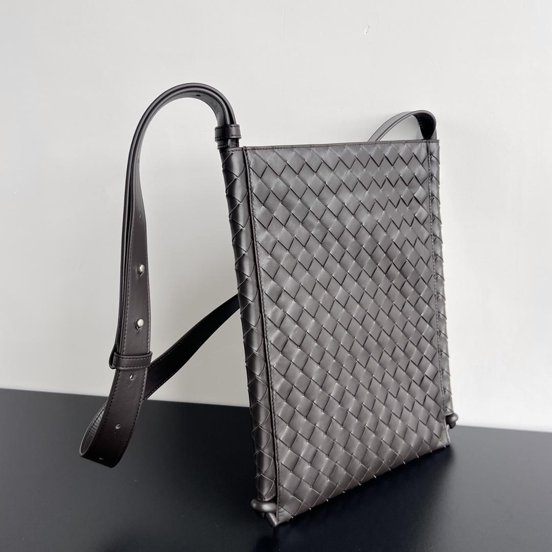 Bottega Veneta Bottega Veneta Large Flat Loop 레플리카 2번 이미지 - Bag | 세미샵 레플리카 사이트