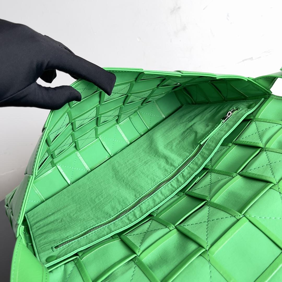 Bottega Veneta Bottega Veneta Maxi Cassette 레플리카 23번 이미지 - Bag | 세미샵 레플리카 사이트