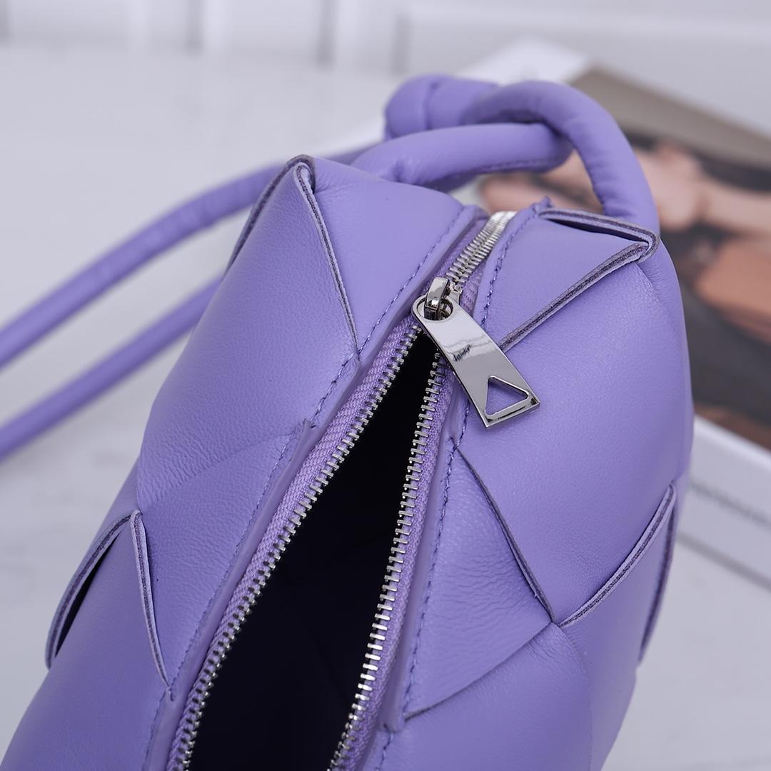 Bottega Veneta Bottega Veneta Mini Cassette Camera Bag 레플리카 13번 이미지 - Bag | 세미샵 레플리카 사이트