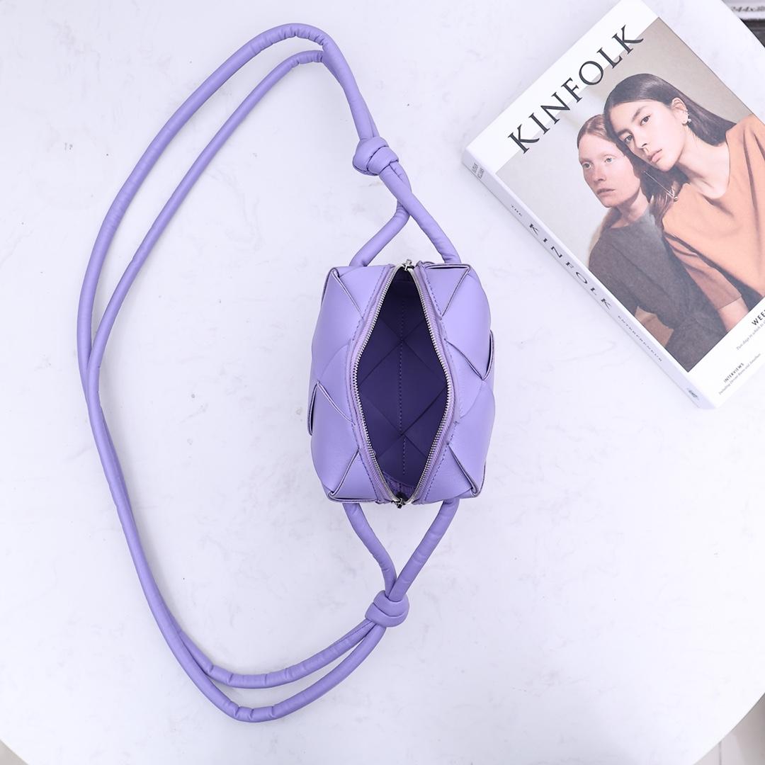 Bottega Veneta Bottega Veneta Mini Cassette Camera Bag 레플리카 14번 이미지 - Bag | 세미샵 레플리카 사이트