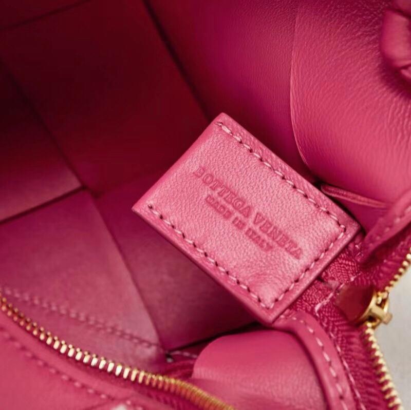 Bottega Veneta Bottega Veneta Mini Cassette Camera Bag 레플리카 48번 이미지 - Bag | 세미샵 레플리카 사이트