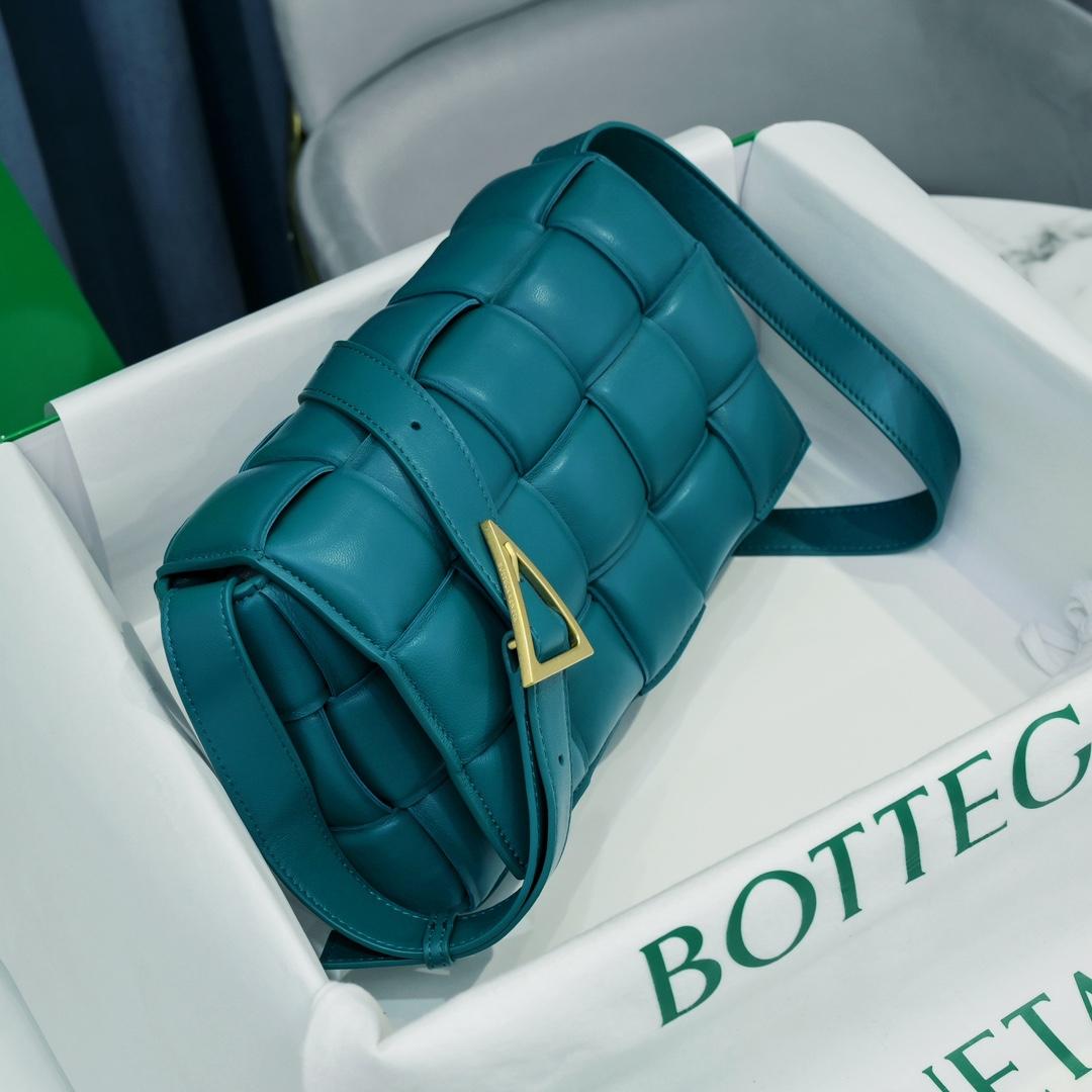 Bottega Veneta Bottega Veneta Padded Cassette 레플리카 48번 이미지 - Bag | 세미샵 레플리카 사이트