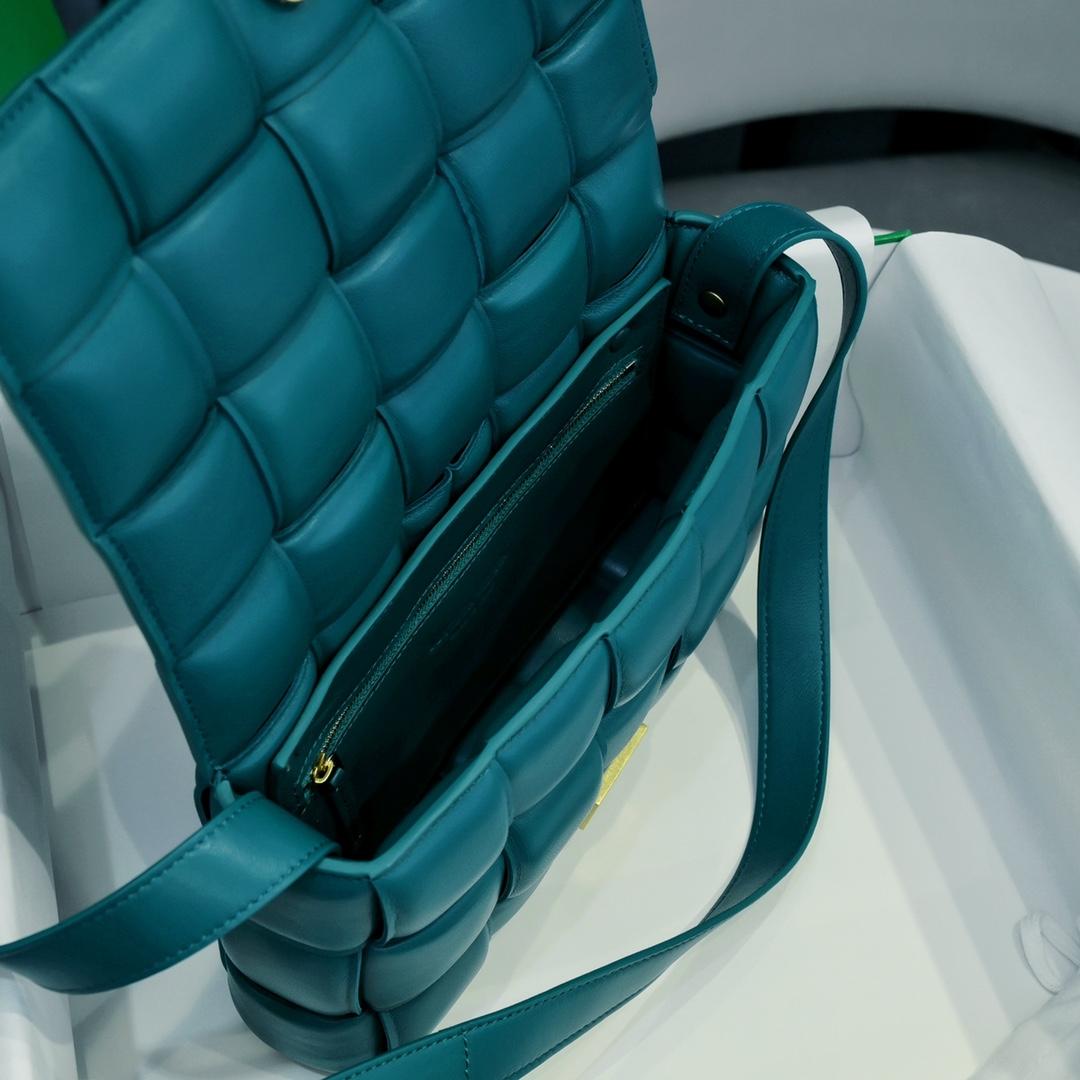 Bottega Veneta Bottega Veneta Padded Cassette 레플리카 52번 이미지 - Bag | 세미샵 레플리카 사이트