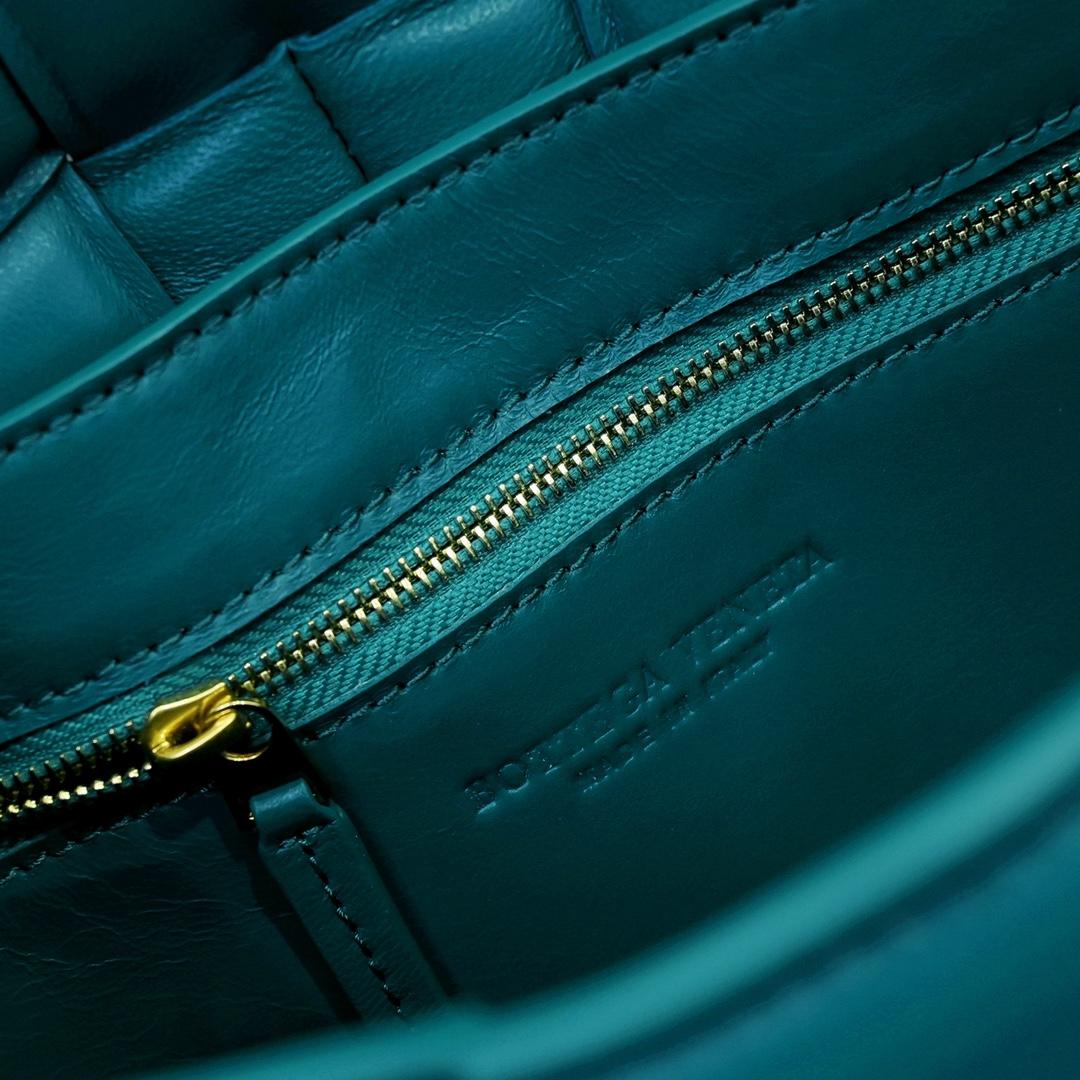 Bottega Veneta Bottega Veneta Padded Cassette 레플리카 53번 이미지 - Bag | 세미샵 레플리카 사이트