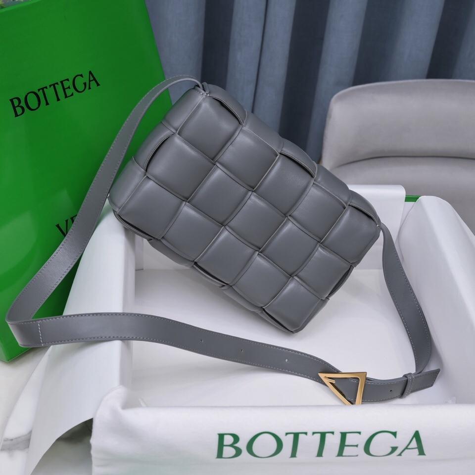 Bottega Veneta Bottega Veneta Padded Cassette 레플리카 55번 이미지 - Bag | 세미샵 레플리카 사이트