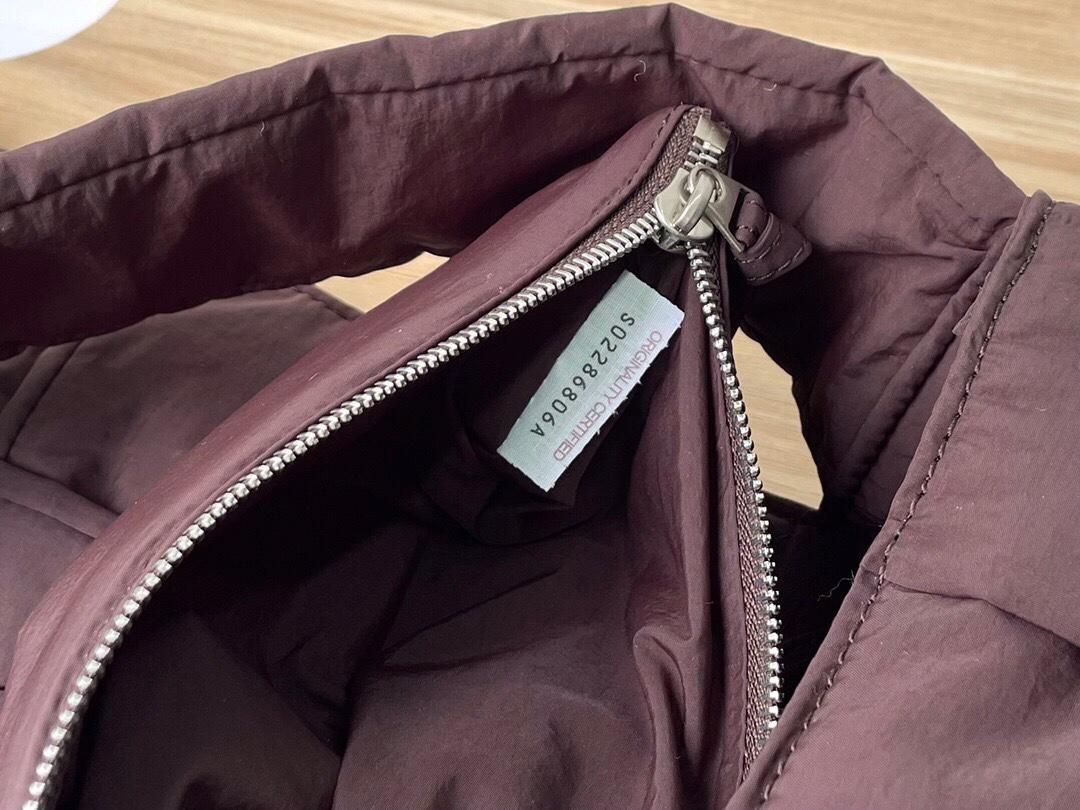 Bottega Veneta Bottega Veneta Padded Tech Cassette 레플리카 38번 이미지 - Bag | 세미샵 레플리카 사이트