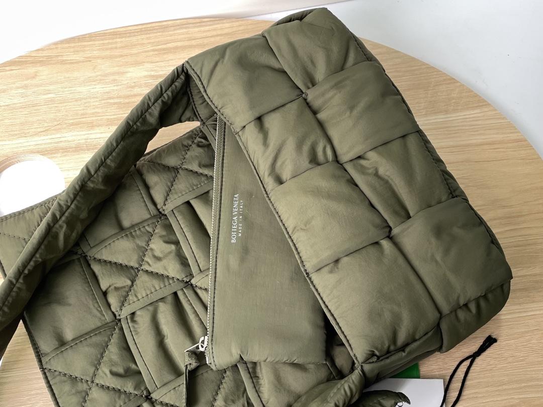 Bottega Veneta Bottega Veneta Padded Tech Cassette 레플리카 51번 이미지 - Bag | 세미샵 레플리카 사이트