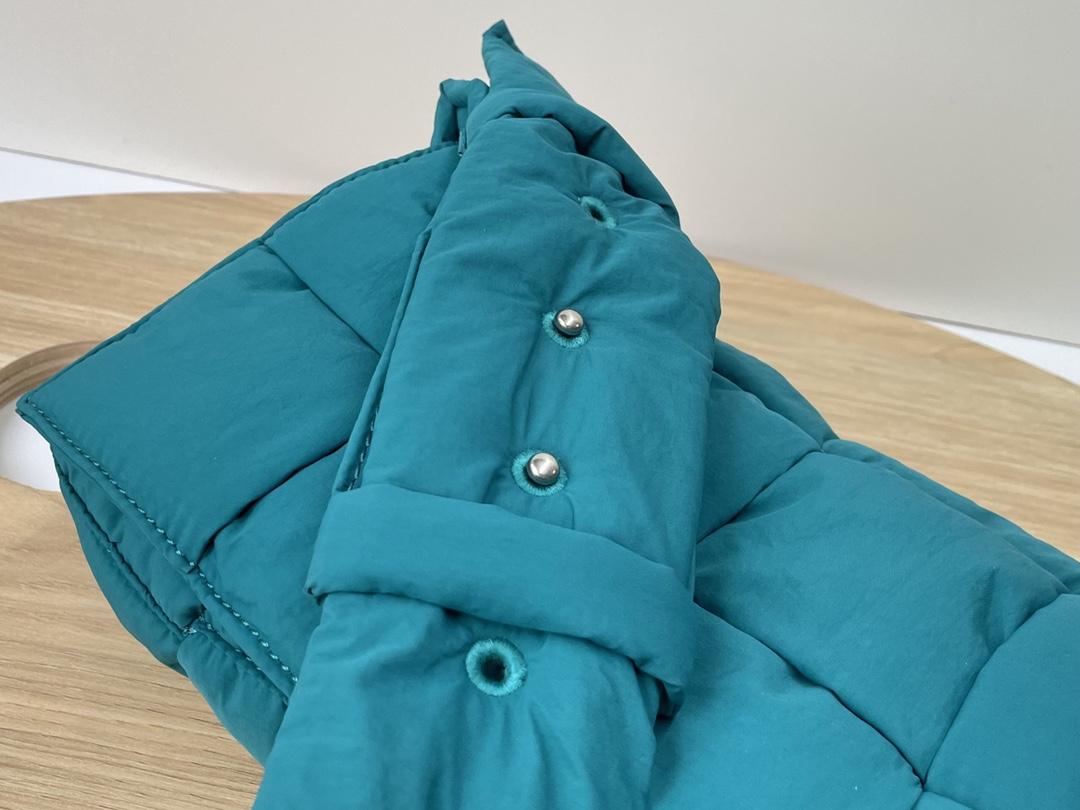 Bottega Veneta Bottega Veneta Padded Tech Cassette 레플리카 58번 이미지 - Bag | 세미샵 레플리카 사이트