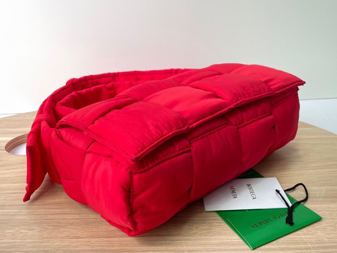 Bottega Veneta Bottega Veneta Padded Tech Cassette 레플리카 73번 이미지 - Bag | 세미샵 레플리카 사이트