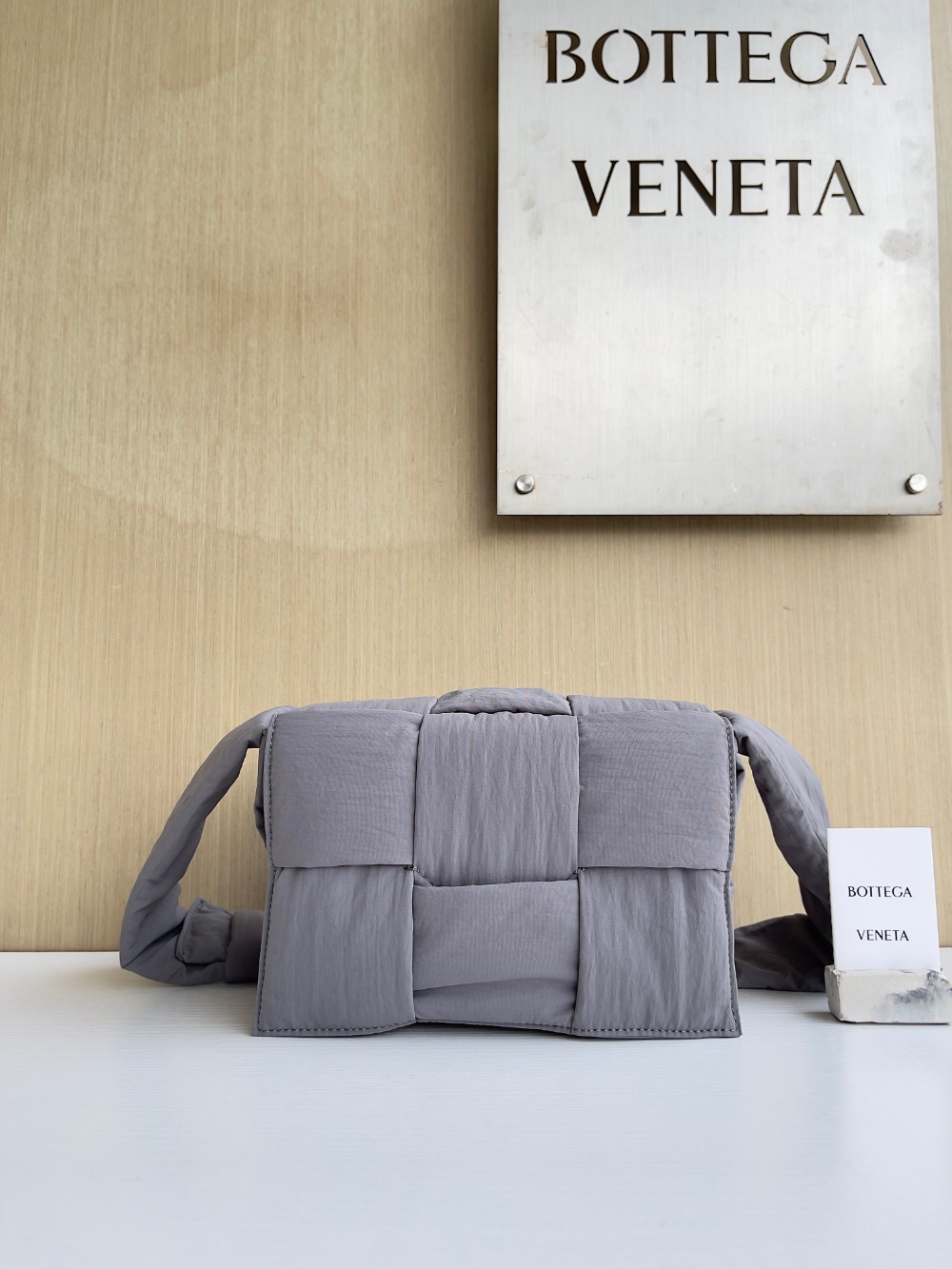 Bottega Veneta Bottega Veneta Small Padded Tech Cassette 레플리카 1번 이미지 - Bag | 세미샵 레플리카 사이트