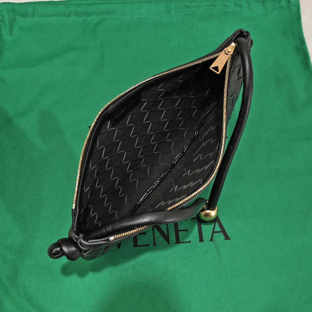 Bottega Veneta Turn Pouch - 상세 이미지