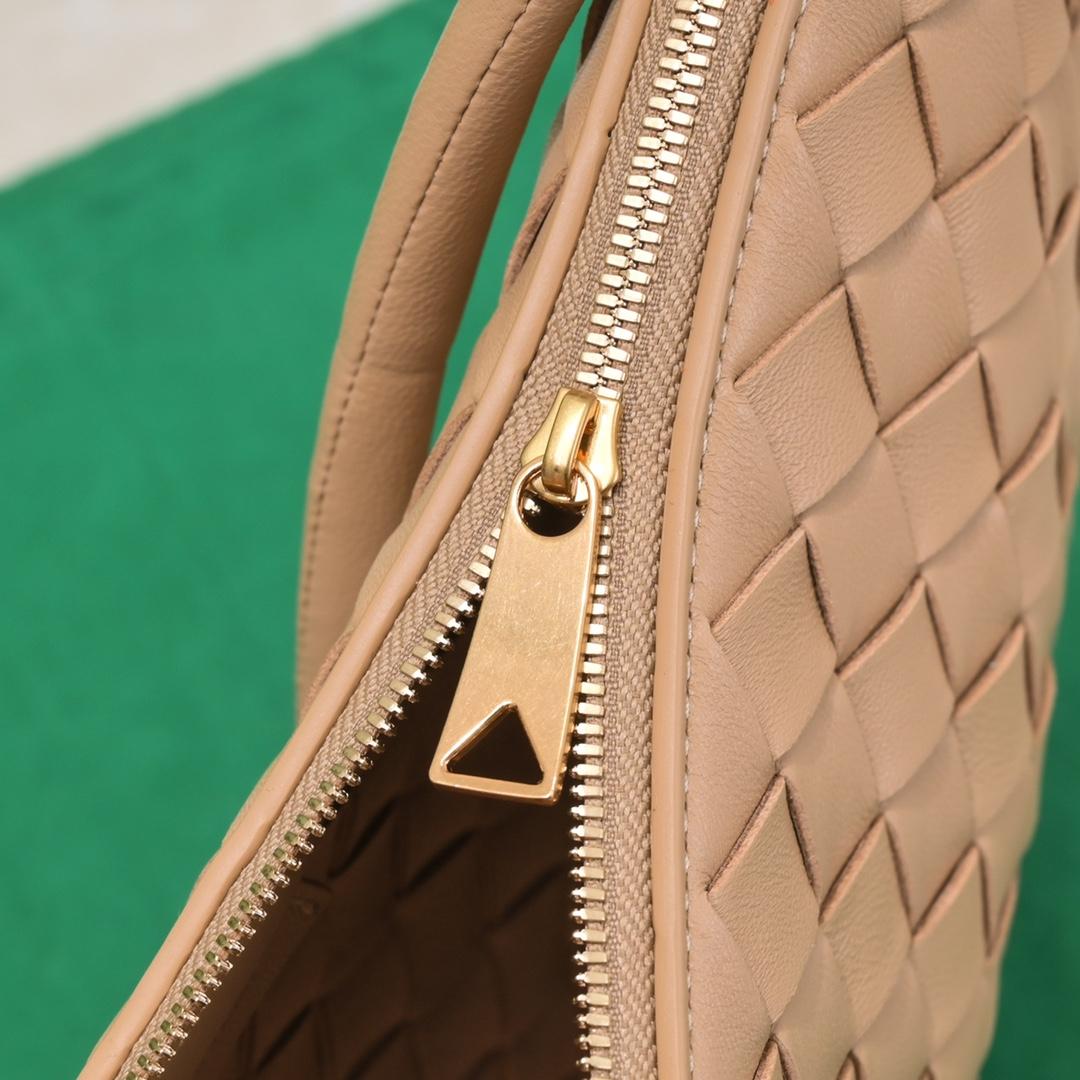 Bottega Veneta Turn Pouch - 상세 이미지