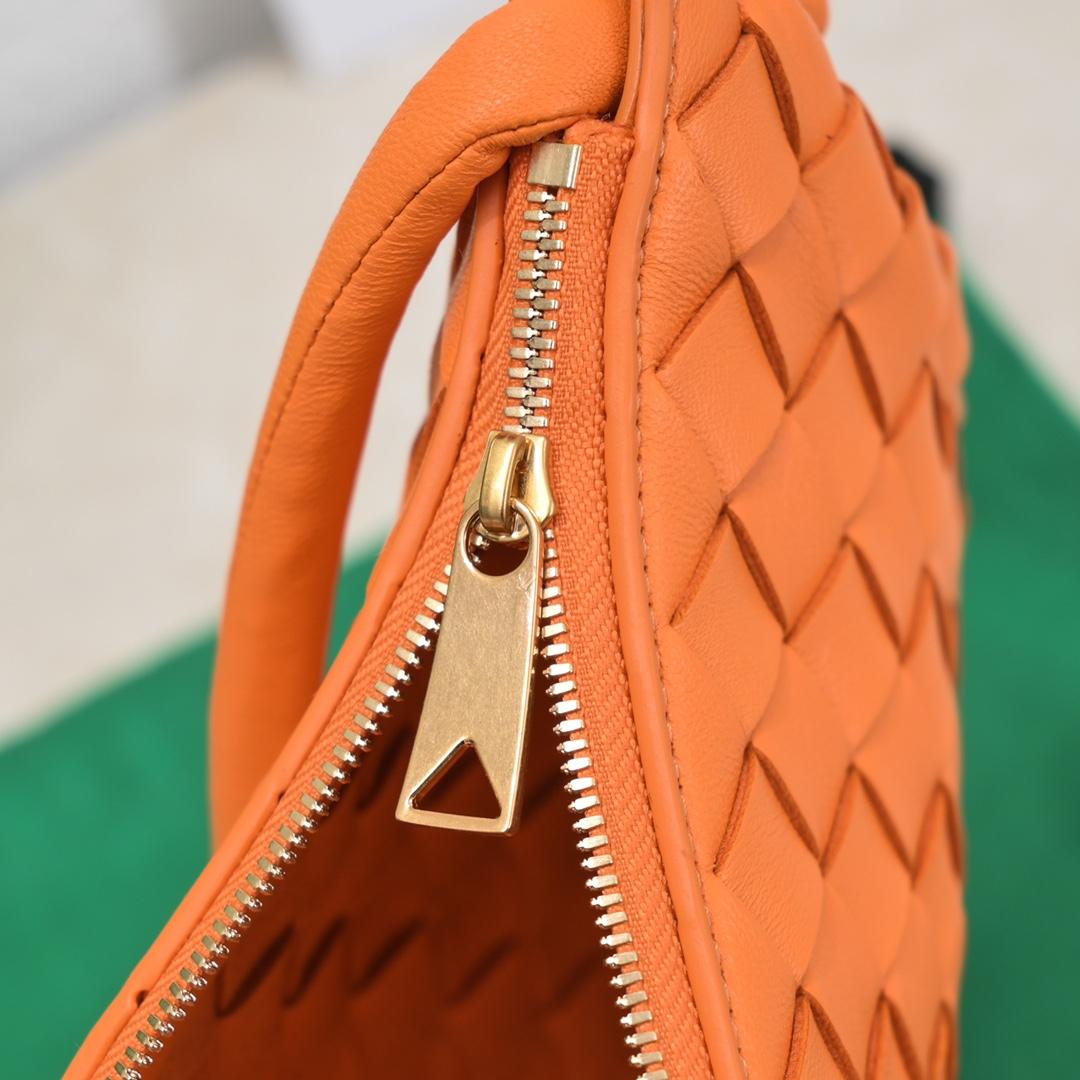 Bottega Veneta Turn Pouch - 상세 이미지