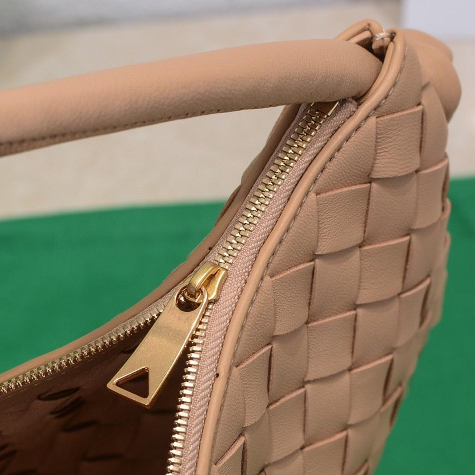 Bottega Veneta Turn Pouch - 상세 이미지