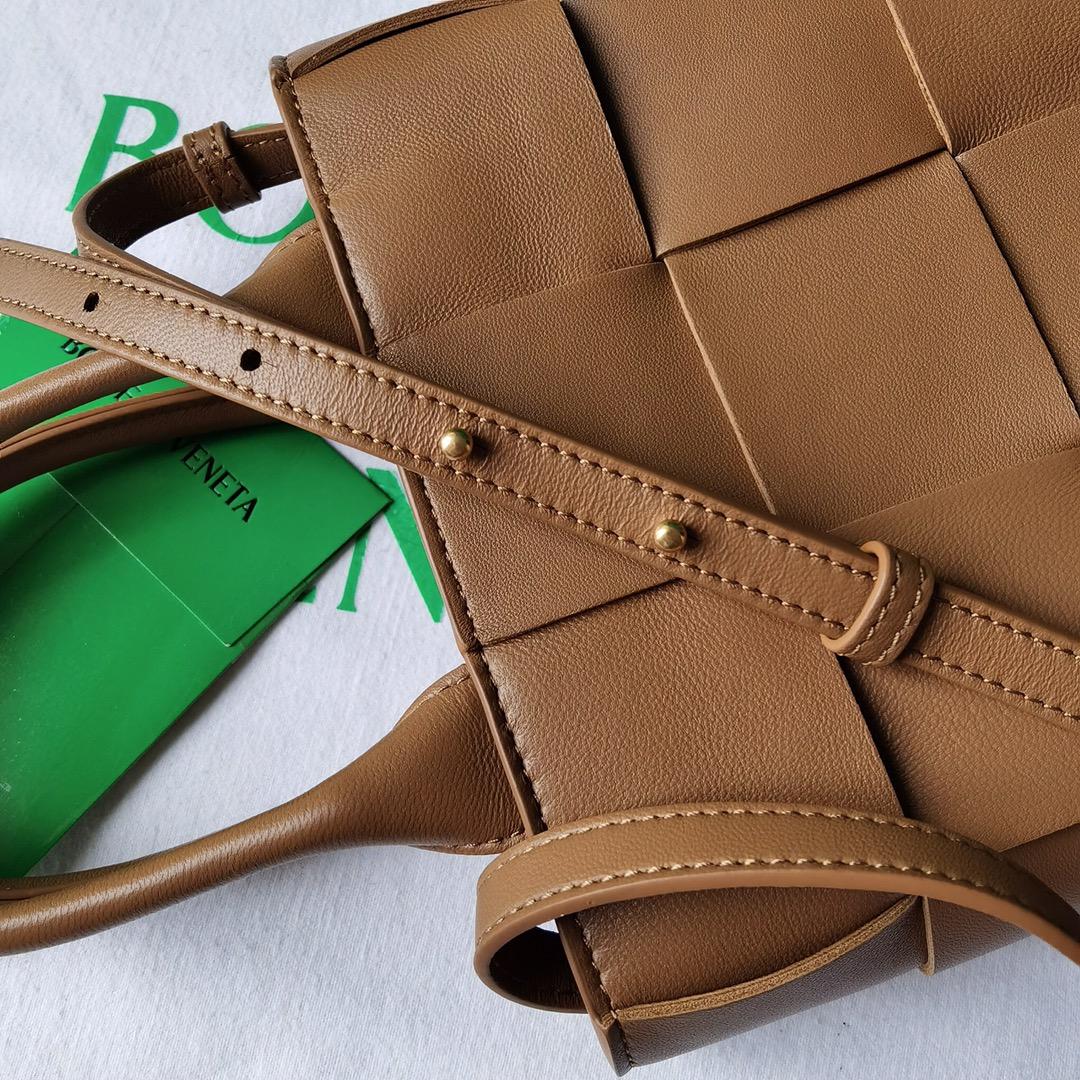 Bottega Veneta Bottega Veneta intrecio Tote Cross 레플리카 6번 이미지 - Bag | 세미샵 레플리카 사이트