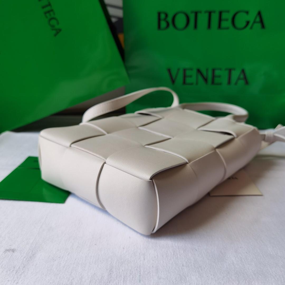 Bottega Veneta Bottega Veneta intrecio Tote Cross 레플리카 40번 이미지 - Bag | 세미샵 레플리카 사이트