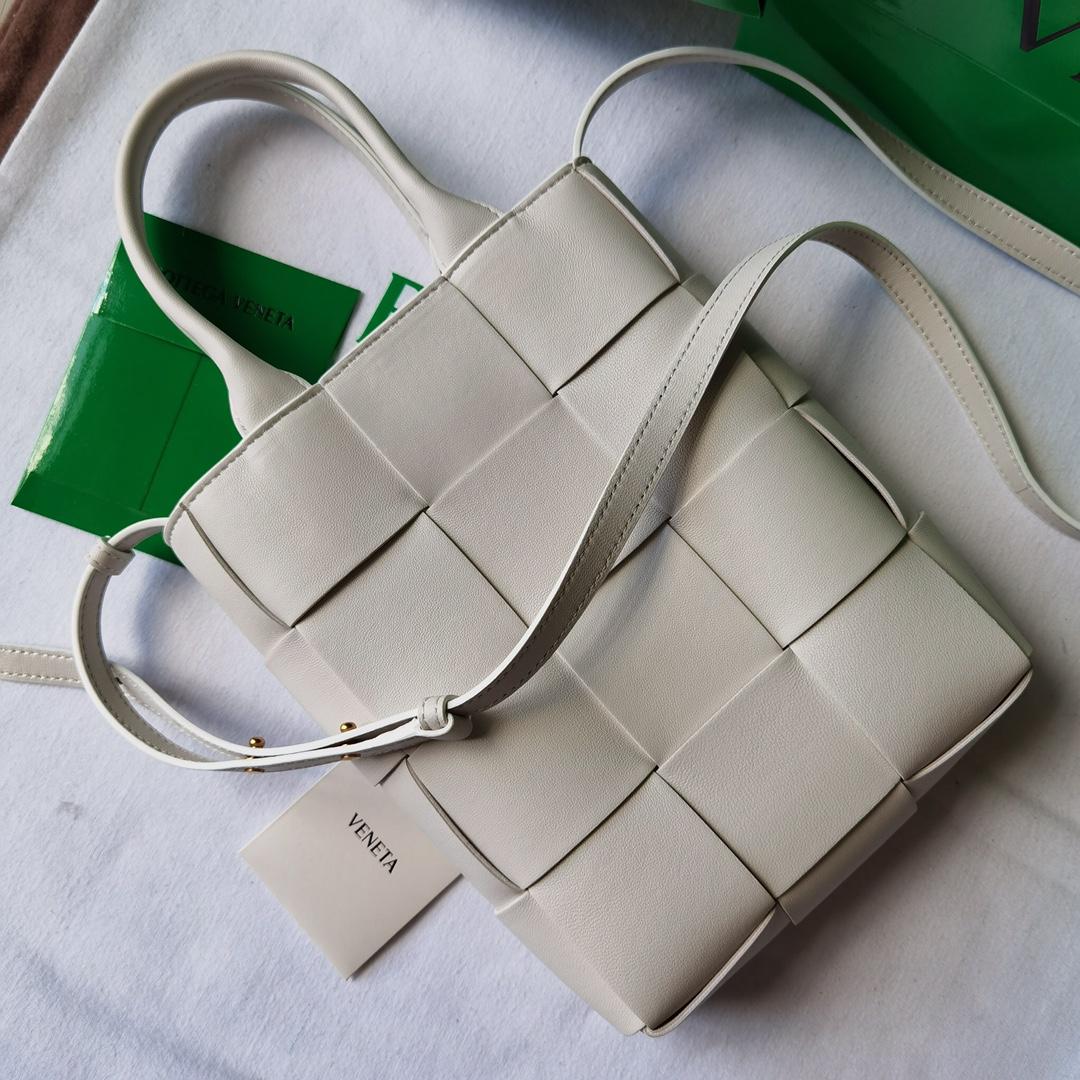Bottega Veneta Bottega Veneta intrecio Tote Cross 레플리카 41번 이미지 - Bag | 세미샵 레플리카 사이트