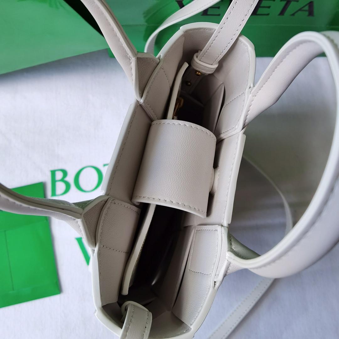 Bottega Veneta Bottega Veneta intrecio Tote Cross 레플리카 42번 이미지 - Bag | 세미샵 레플리카 사이트