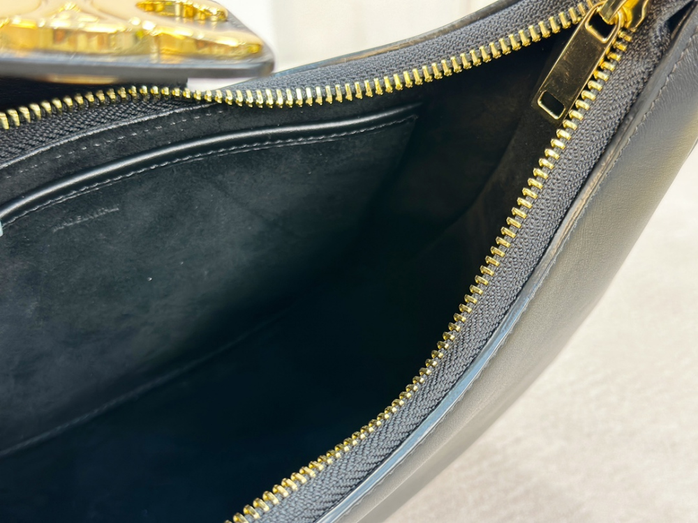 C E L I N E Celine Ava Triomphe Bag Soft Calfskin 레플리카 8번 이미지 - Bag | 세미샵 레플리카 사이트