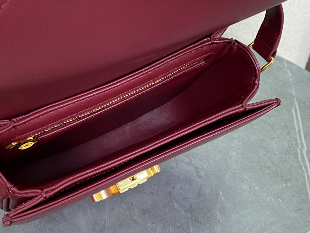 Celine Besace Clea Calfskin - 상세 이미지