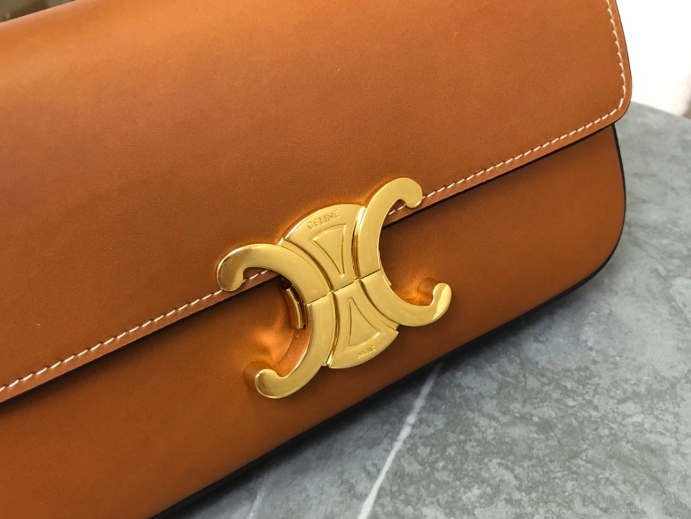 C E L I N E Celine Claude Triomphe Shoulder Bag Calfskin 레플리카 6번 이미지 - Bag | 세미샵 레플리카 사이트