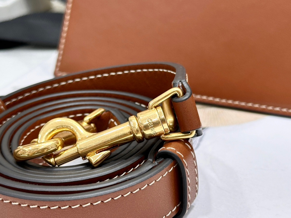 Celine Louise Bag Soft Calfskin - 상세 이미지